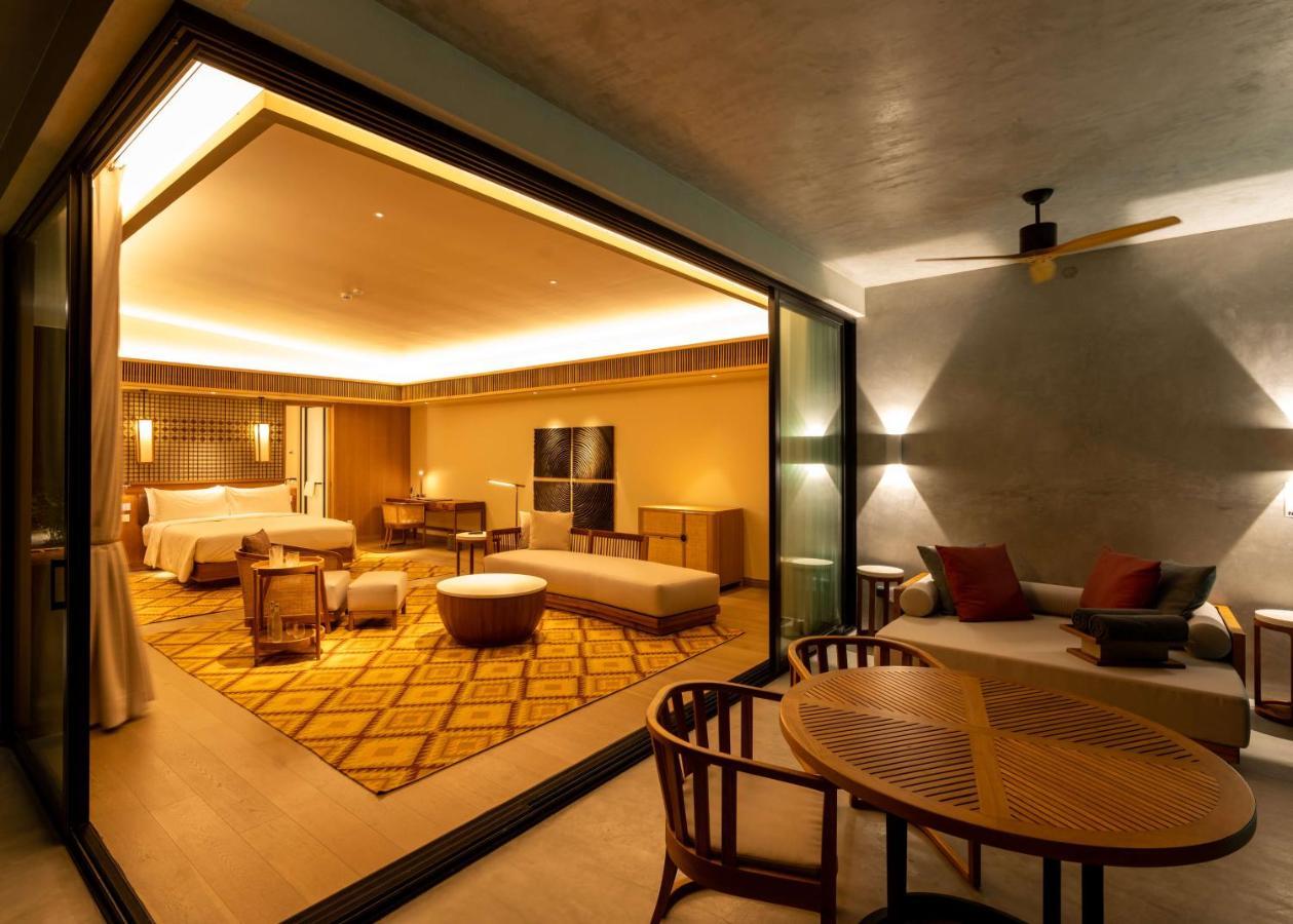 Kuda Villingili Maldives Hotel Thulusdhoo Exterior photo