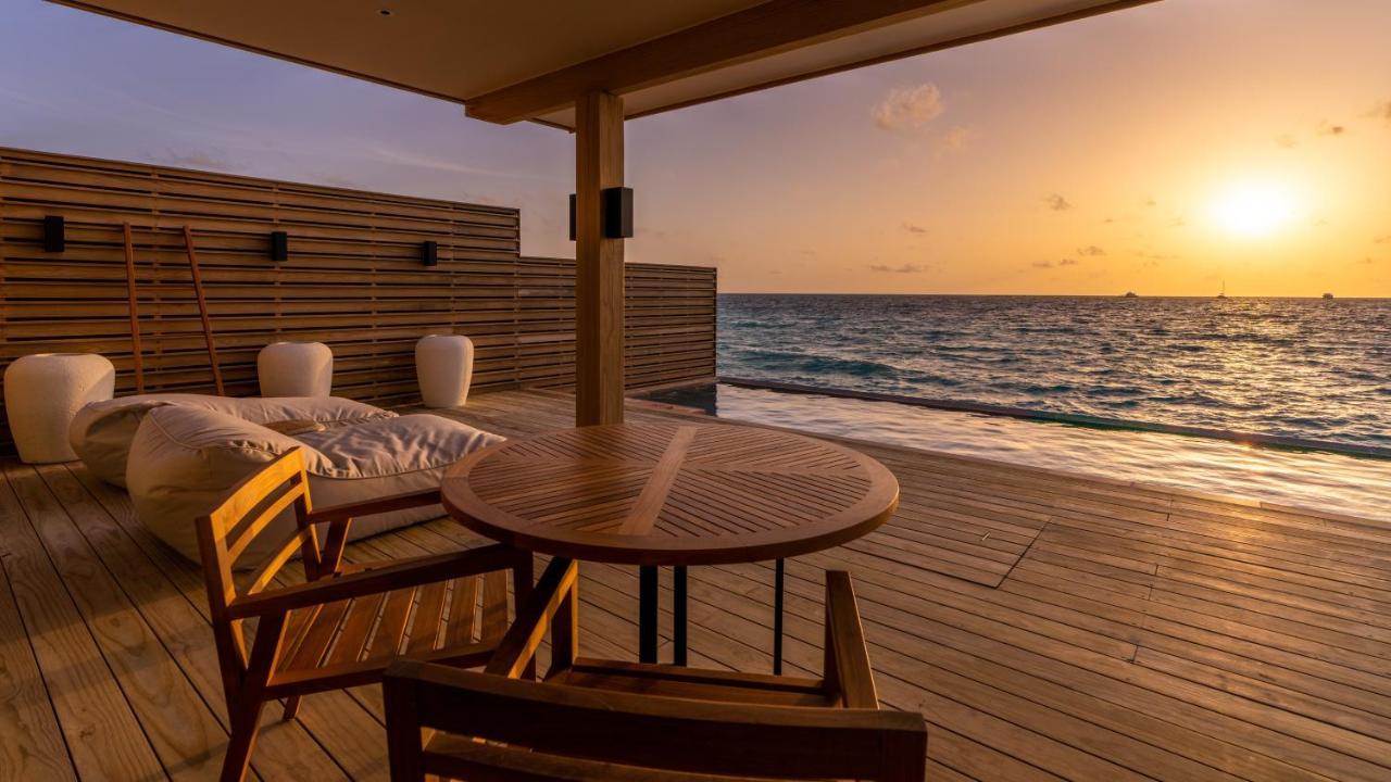 Kuda Villingili Maldives Hotel Thulusdhoo Exterior photo