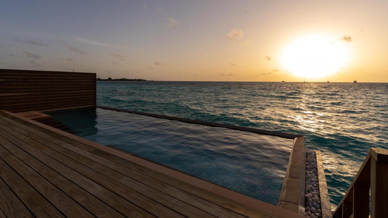 Kuda Villingili Maldives Hotel Thulusdhoo Exterior photo