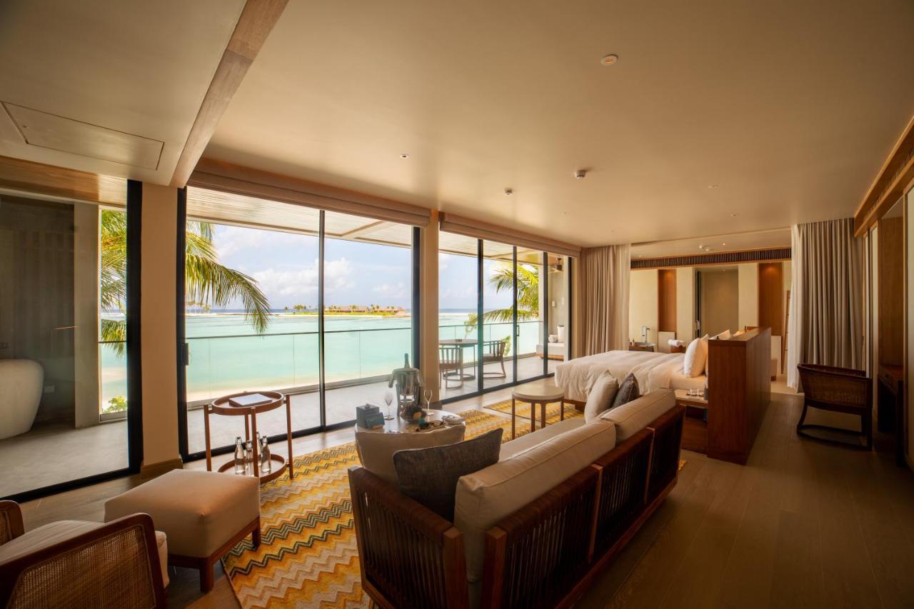 Kuda Villingili Maldives Hotel Thulusdhoo Exterior photo