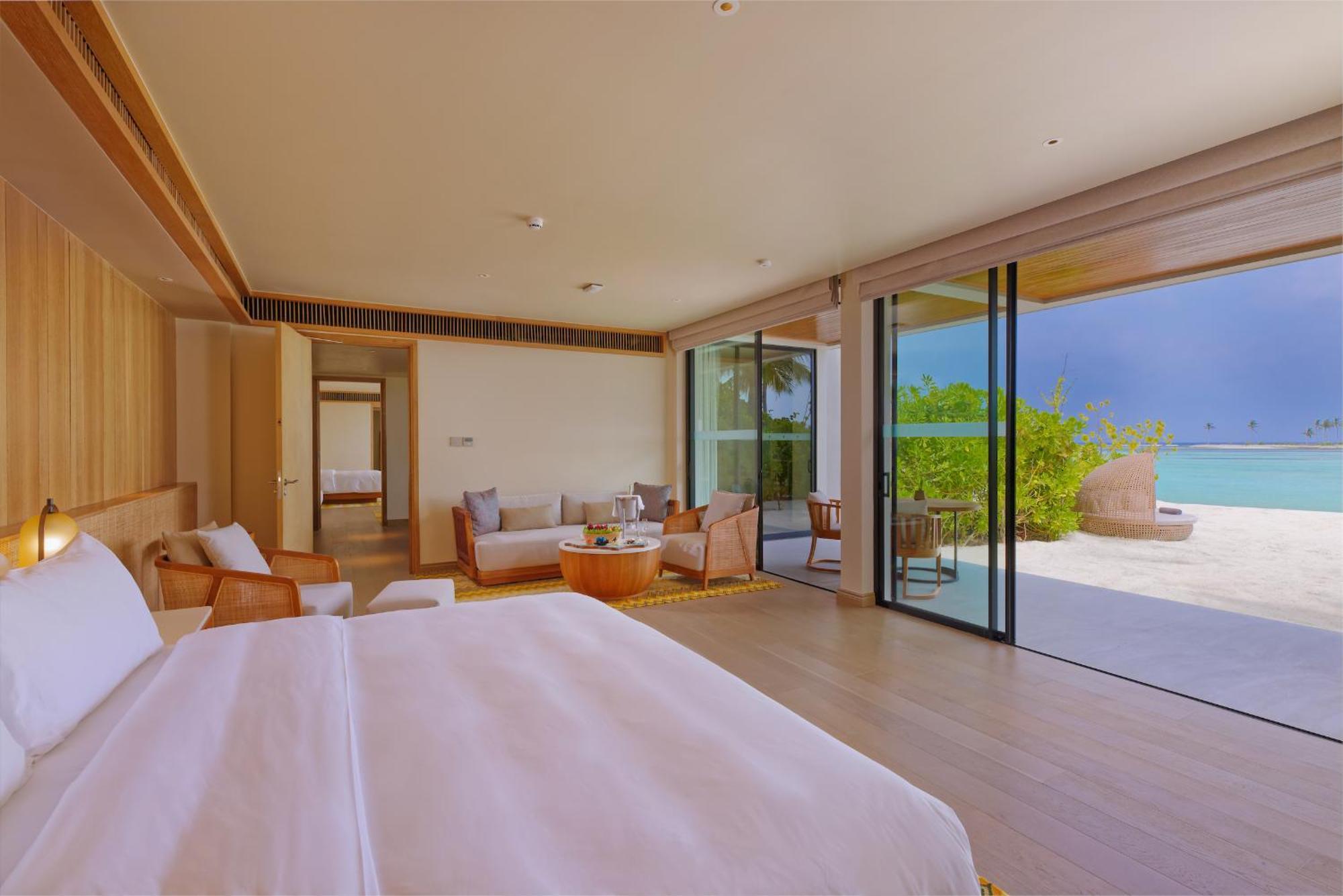 Kuda Villingili Maldives Hotel Thulusdhoo Exterior photo