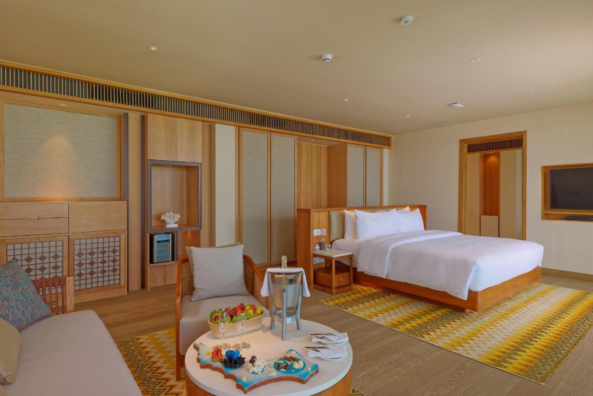 Kuda Villingili Maldives Hotel Thulusdhoo Exterior photo
