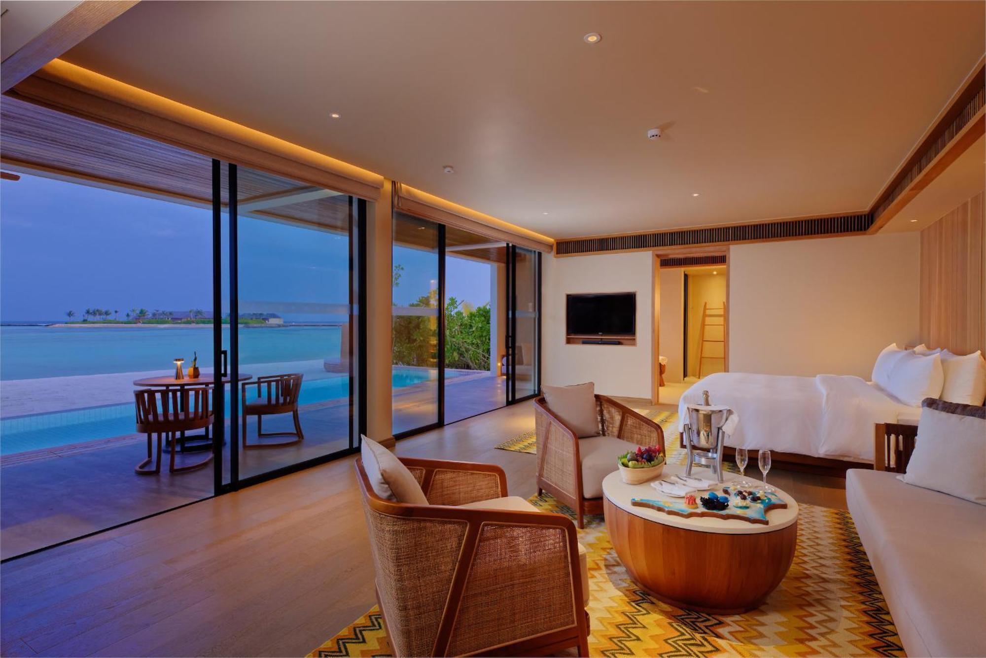 Kuda Villingili Maldives Hotel Thulusdhoo Exterior photo