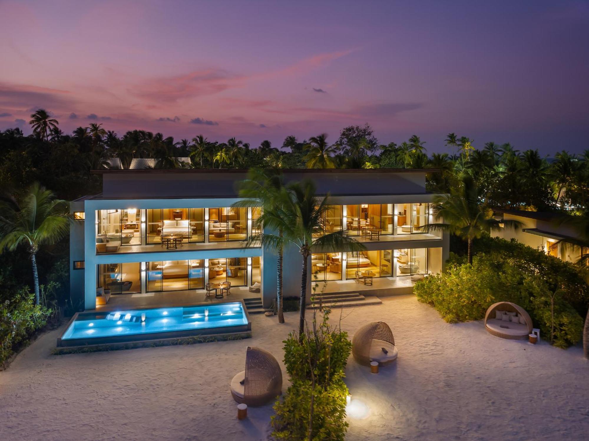 Kuda Villingili Maldives Hotel Thulusdhoo Exterior photo