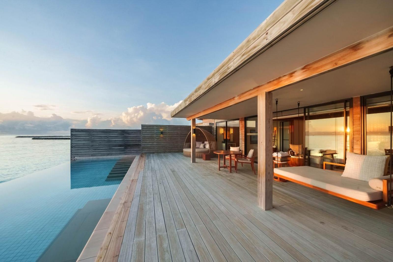 Kuda Villingili Maldives Hotel Thulusdhoo Exterior photo